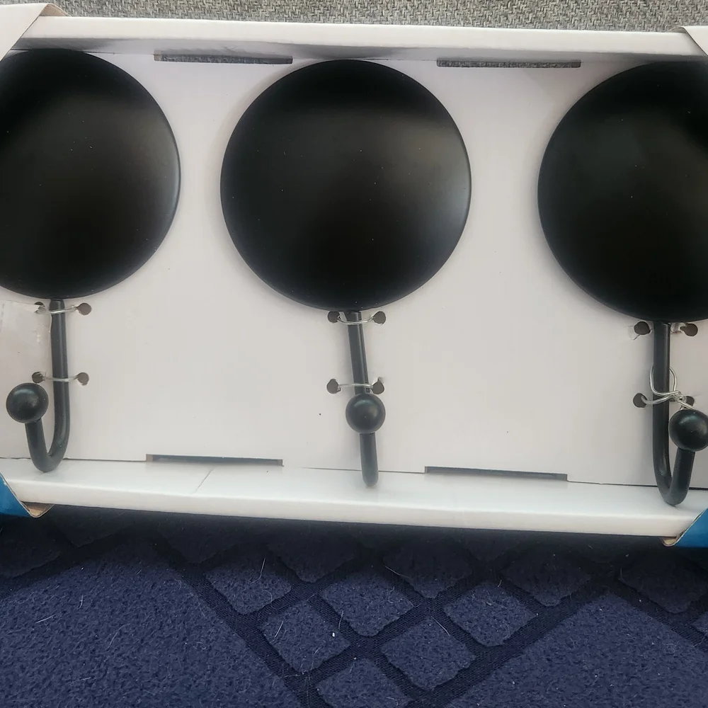 Black Wall Hooks Set